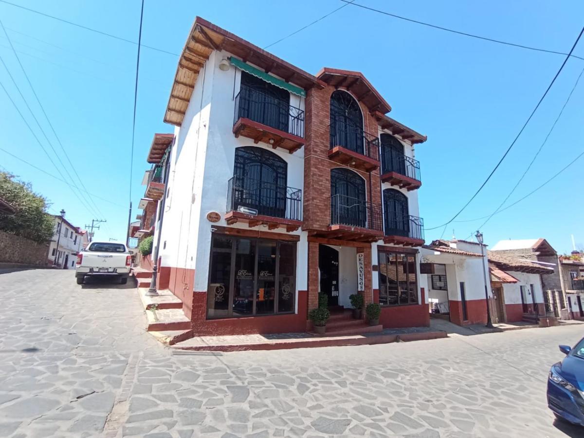 Real De La Sierra Hotel 3*