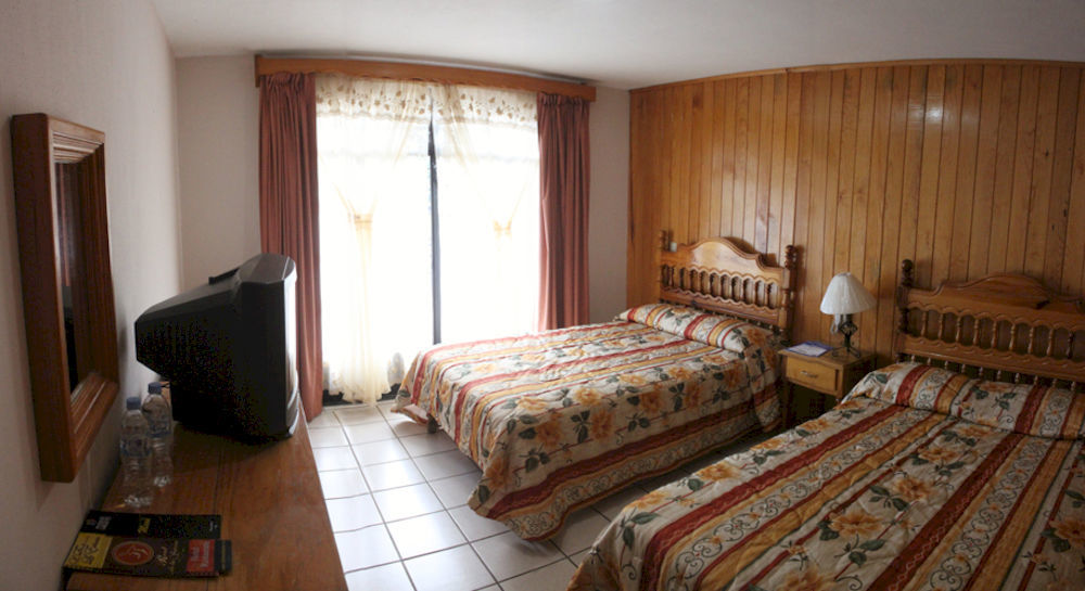 Real De La Sierra Hotel 3*